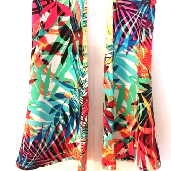 SUNNY LEIGH TROPICAL PARADISE CARMELLE FLARE BOTTOM SKINNY PANTS SIZE SMALL NWOT - Picture 5 of 6